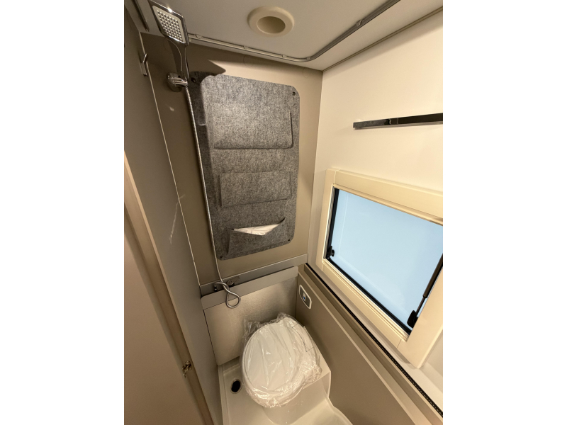 Adria Alpina Modelo 2027 foto: 16