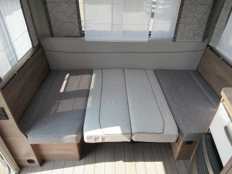Knaus Sport Silver Selection 460 EU MET MOVER EN VASTE LUIFEL  foto: 10