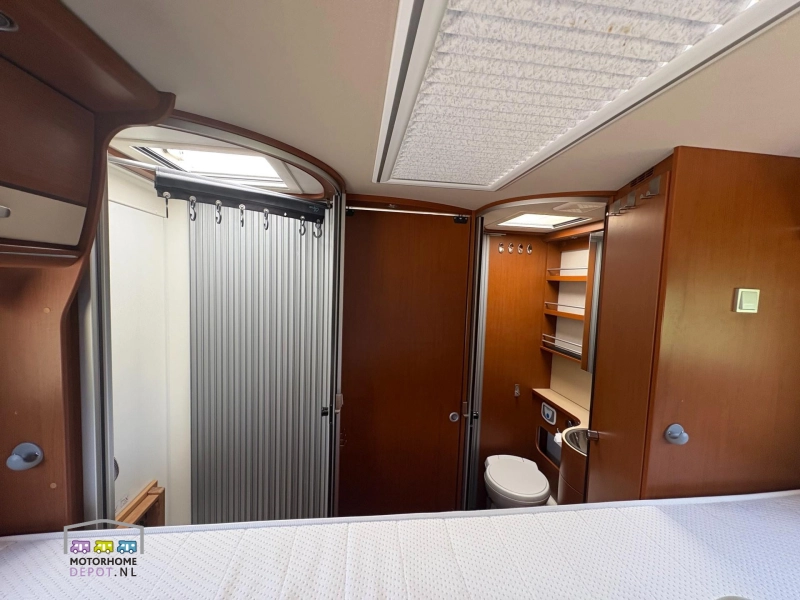 Hymer B594 Original NL Kennzeichen Foto: 11