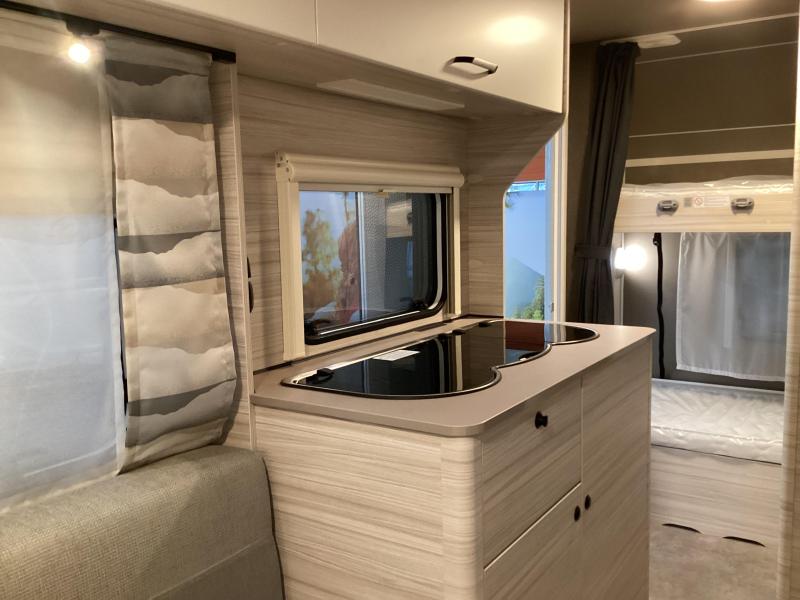 Dethleffs C'Joy Active 480 QLK stapelbed  foto: 1