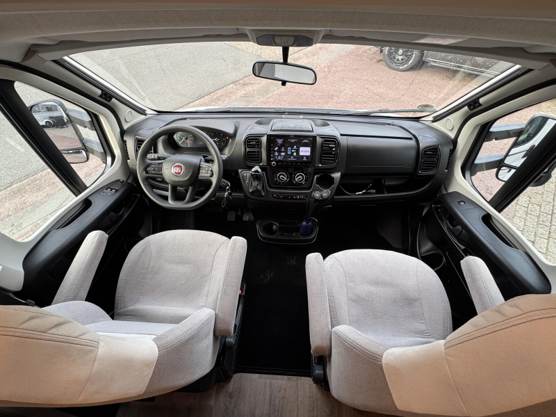 LMC Tourer Lift H 730 G 9T Automaat- 2X Airco  foto: 19