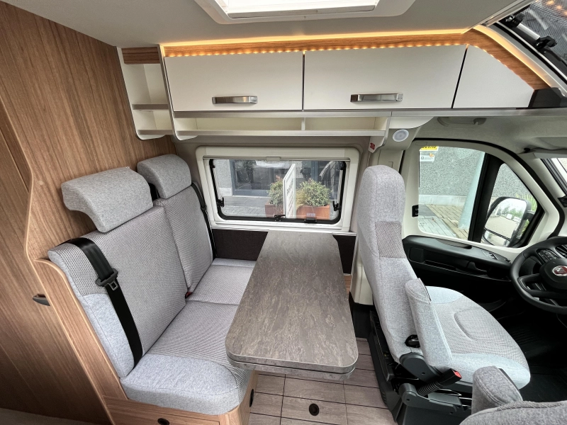 Weinsberg CaraBus 600 MQ Automatik Foto: 4