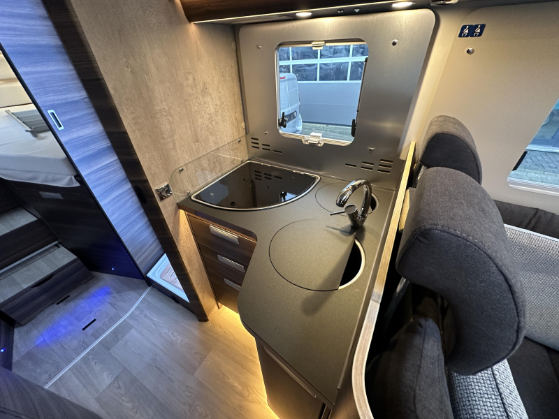 Laika Ecovip 4109 H Fiat 140PK Automaat NIEUW  foto: 8