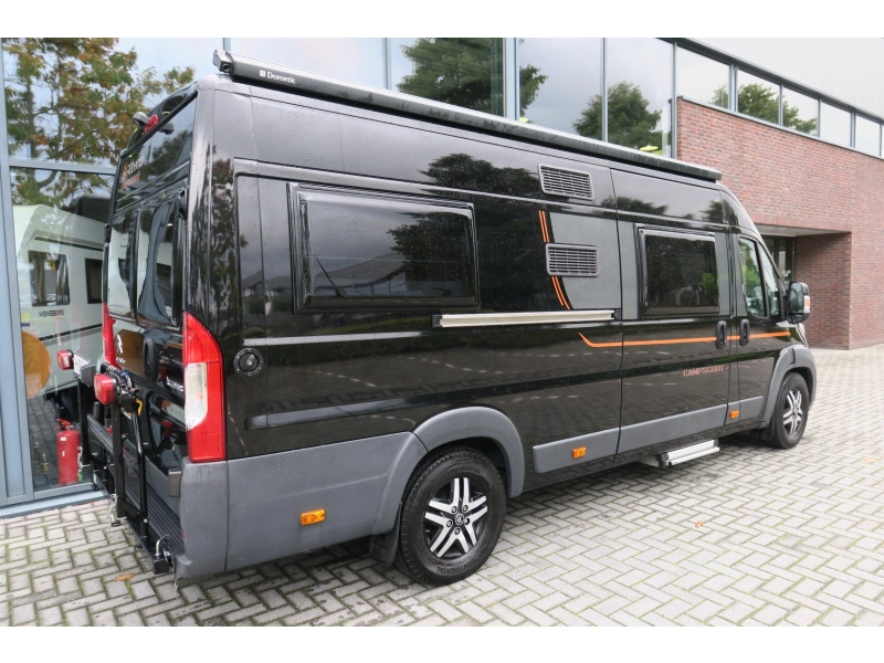 P&ouml;ssl Globecar 640 CAMP CAMA INDIVIDUAL+ENGANCHE+BLACK ED foto: 2