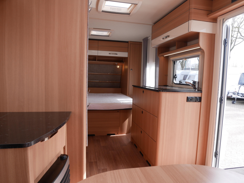 LMC Style 450 D Incl. Mover en luifel  foto: 7