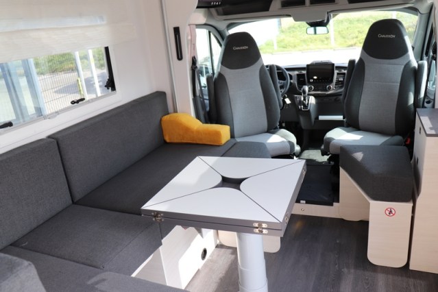 Nagenoeg nieuwe Exclusieve Line 660 Chausson AUTOMAAT dubbele toegangsdeur Artic pack (70  foto: 31
