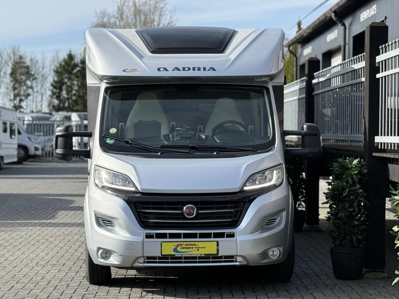 Adria Matrix Supreme 670 SC AUTOMAAT | LEVELSYSTEEM  foto: 3