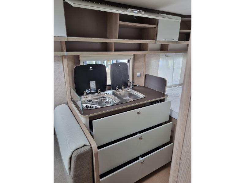 Bürstner Premio 395 TS Cassette luifel-Voortent  foto: 12