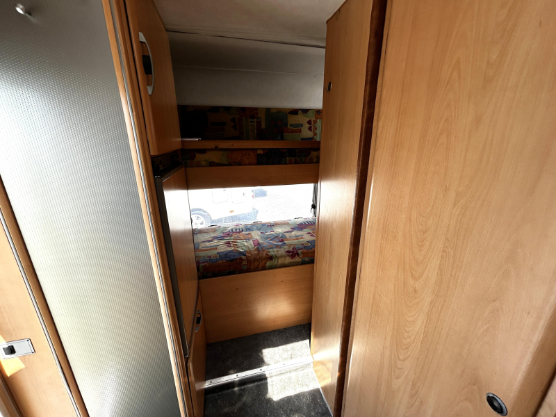 Hymer Swing 684 Stapelbed/INRUILKOOPJE!  foto: 9
