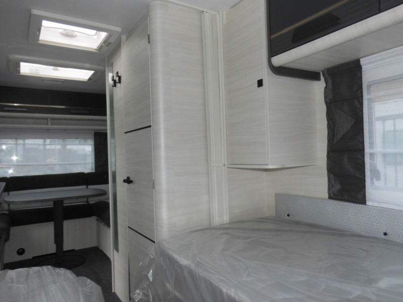 Sterckeman Evolution 492 LJ Nieuw! overjarig!  foto: 8