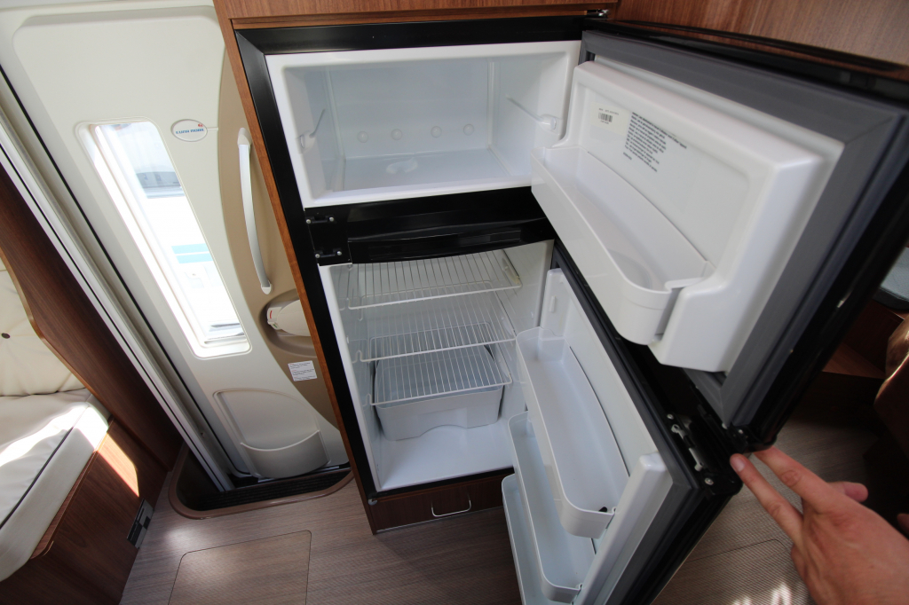 Euramobil Integra line 720 QB photo : 6