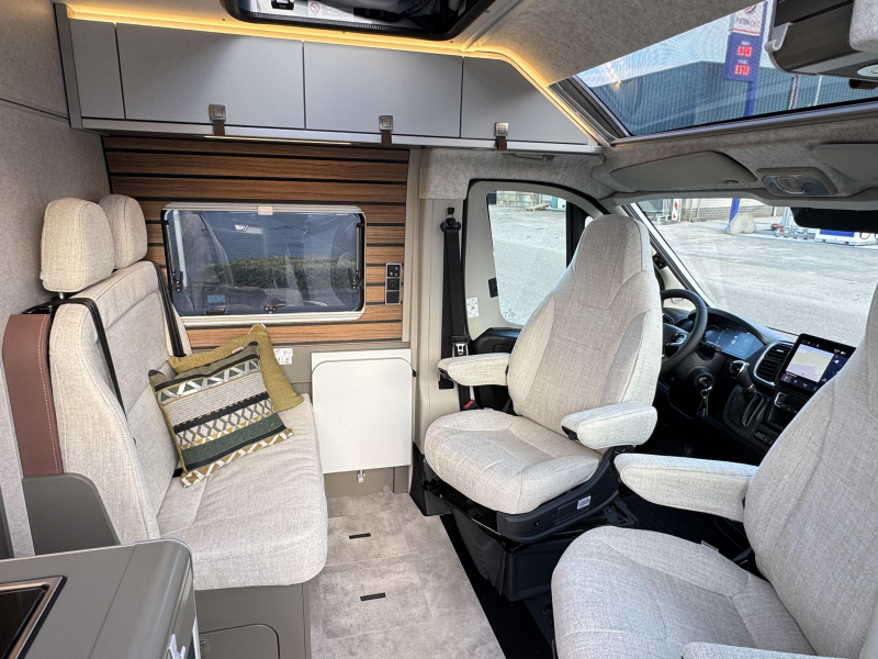 Hymer Yosemite - MEGA-DEAL - Automaat -  foto: 4