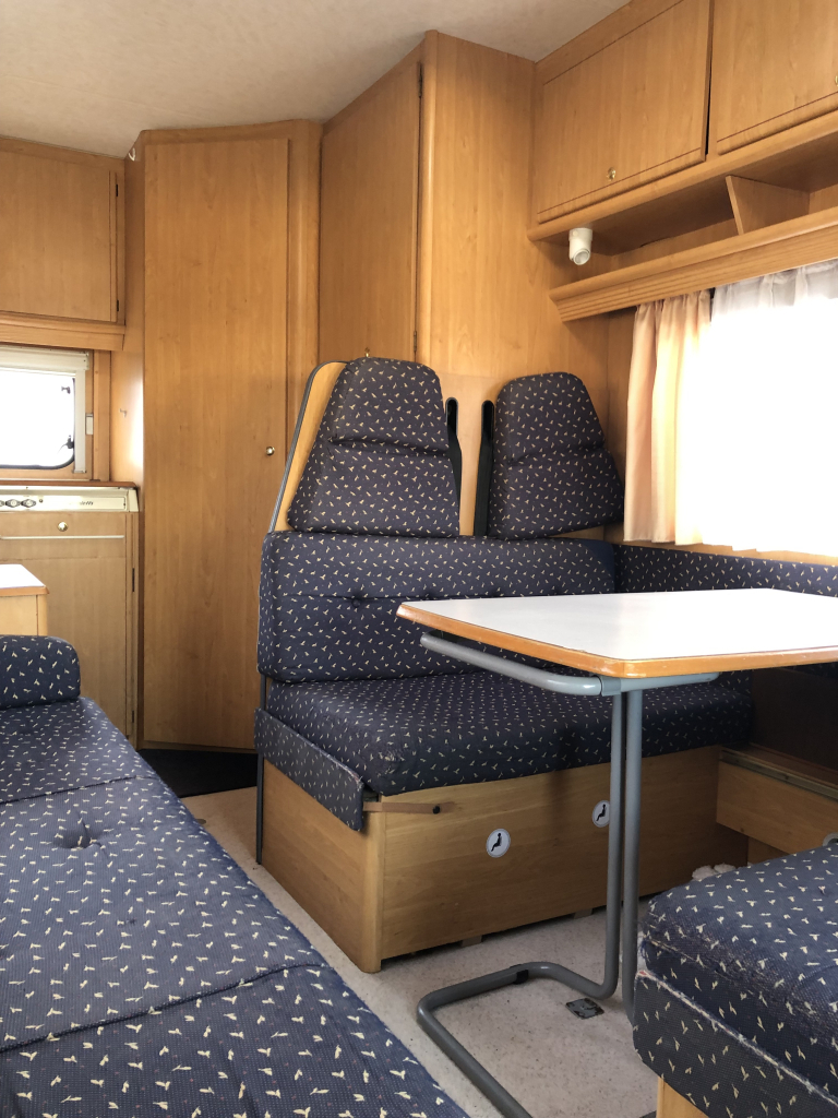 Dethleffs A5830 5 pers starters camper  foto: 17