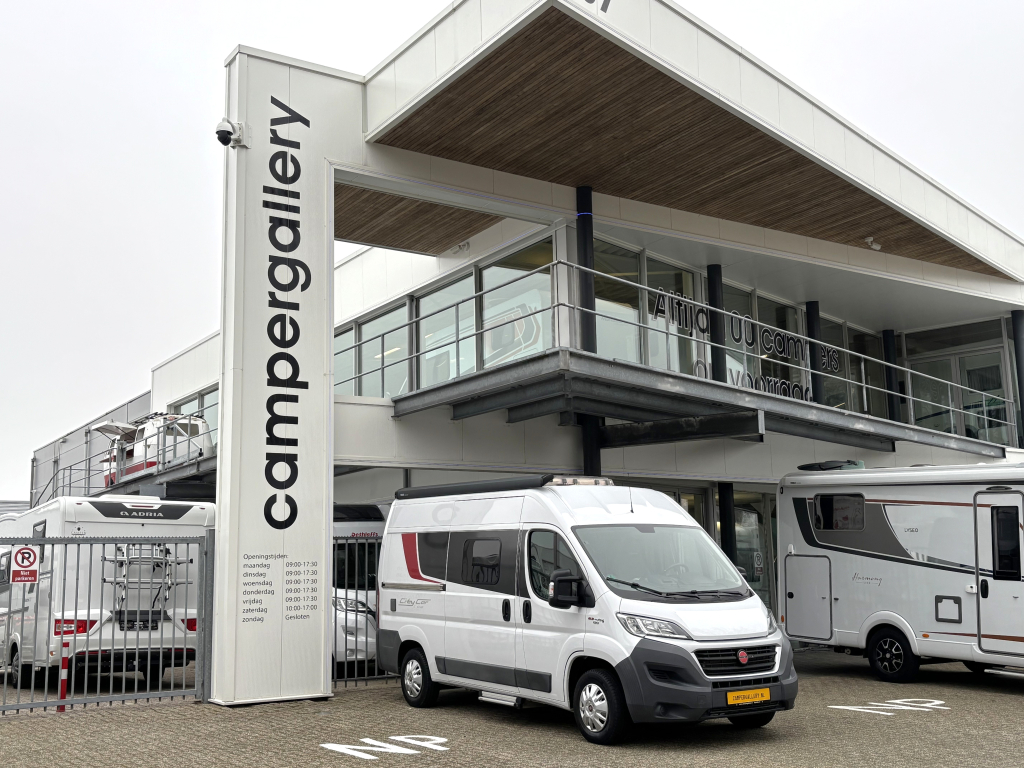 Bürstner City Car 540 DWARSBED 5.40M COMPACT! TREKHAAK EURO6 foto: 0