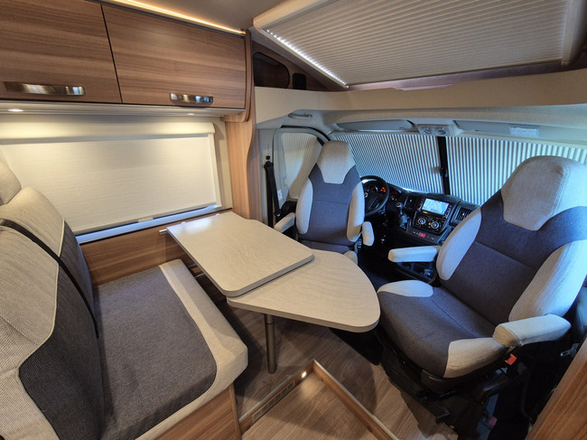 Weinsberg CARACOMPACT 600 MEG R 57 131 CV CAMAS INDIVIDUALES PORTABICICLETAS BEARLOCK foto: 14