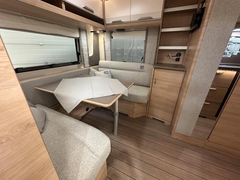 Knaus Sudwind 60 Years 460 EU enkele bedden / voorraam  foto: 8