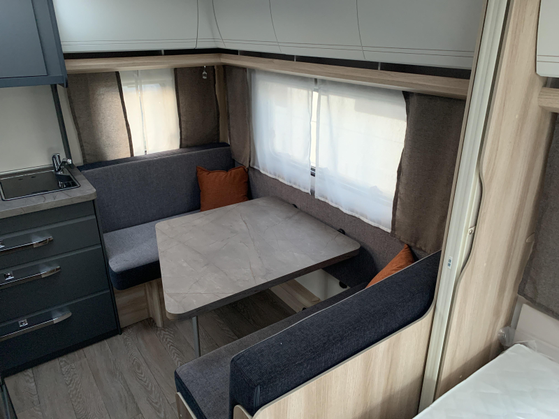 Hobby De Luxe 400 SFE Model 2026  foto: 6