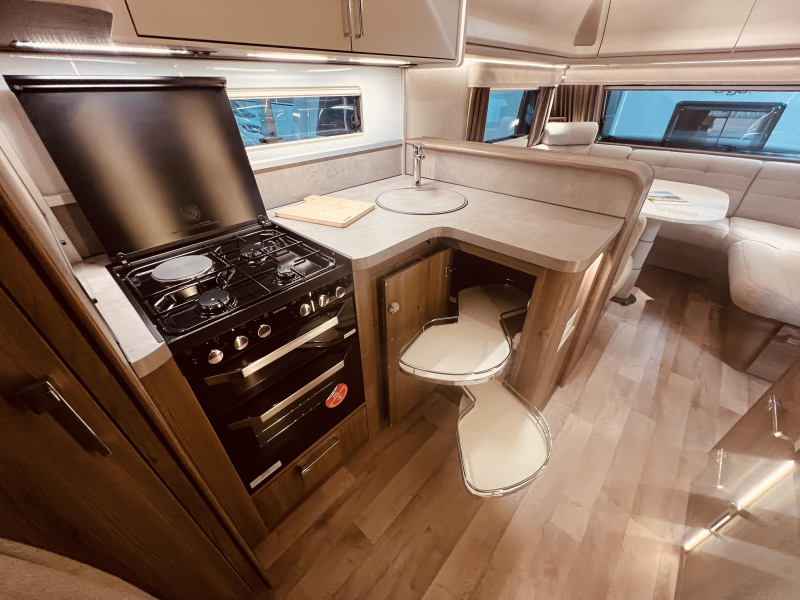 Kabe Royal 600 CXL ROYAL 600 CXL DXL KS  foto: 13