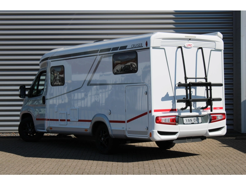 LMC Cruiser 646 V Lengtebedden Fiat 140PK  foto: 3