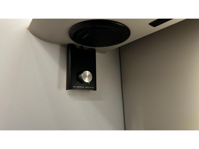 Adria Sonic Supreme 700 DL foto: 19