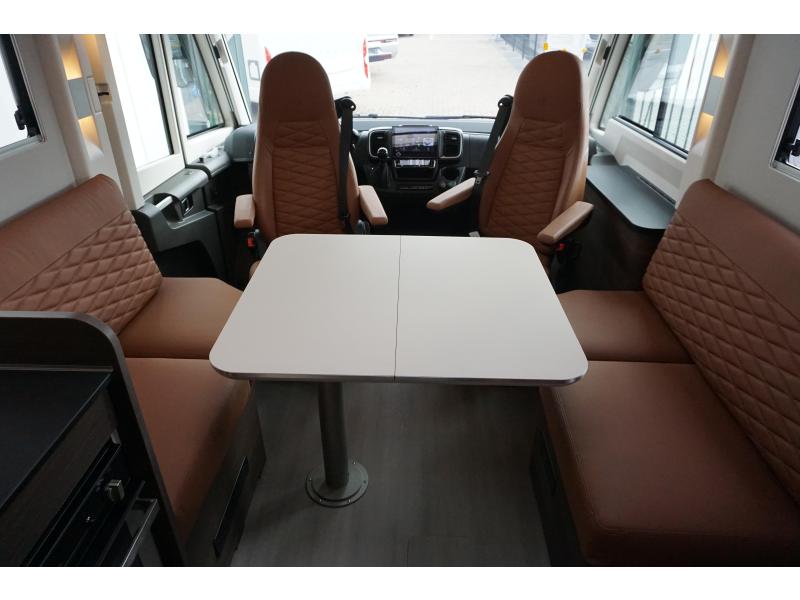 Adria Sonic Supreme 700 DL Automaat 180 PK  foto: 8