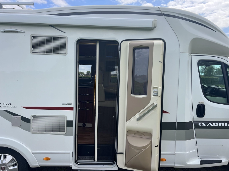 Adria Matrix M 670 SLT | Muy Completo foto: 8