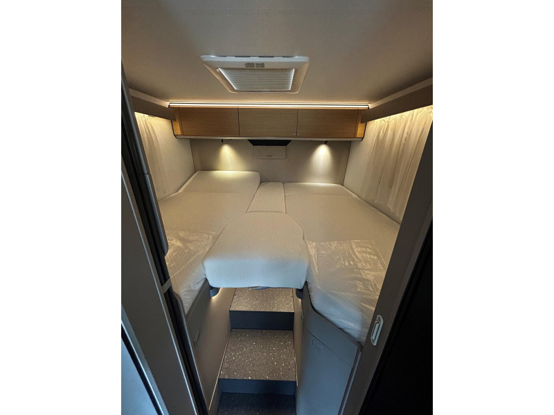 Adria Compact Select DL Grote koelkast, Luifel  foto: 18