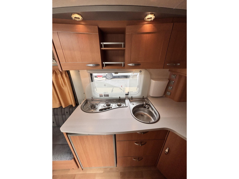 Knaus Azur 500 FU Fransbed + Mover  foto: 13