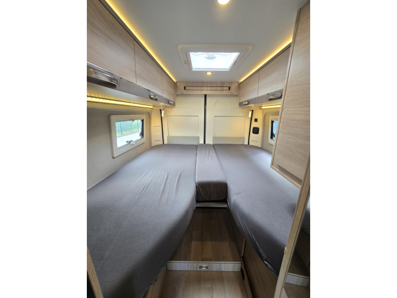 Rapido V 68 Lengte Bedden 9G Automaat  foto: 18