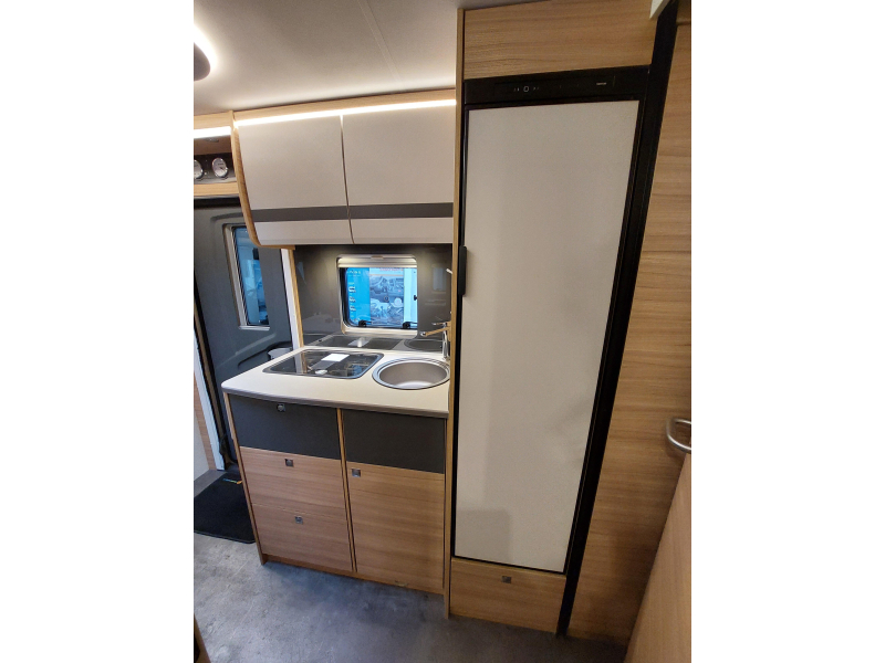 Dethleffs Globebus T 6 GT Autom&aacute;tico/camas individuales/Tv foto: 13