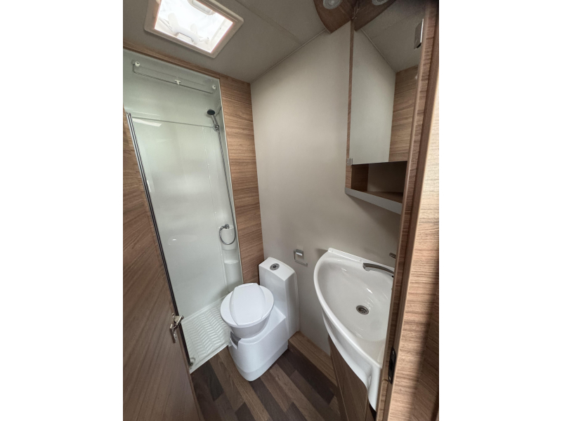Weinsberg CaraLoft 600 MF photo: 16