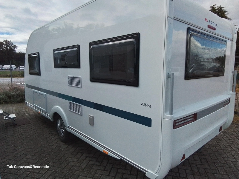 Adria Altea 472 PU Gratis Dak airco  foto: 2