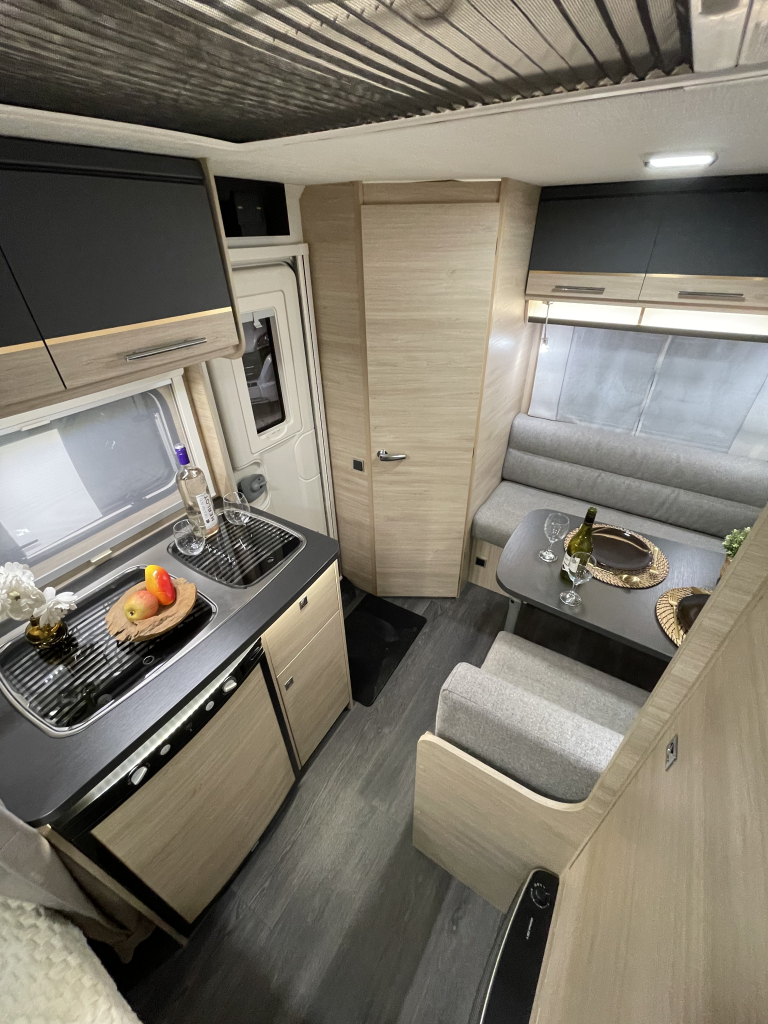 Caravelair Antares Titanium 390 DWARBED 1e EIGENAAR  foto: 6