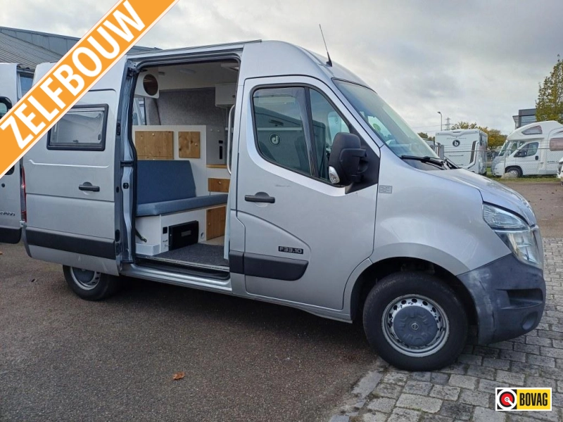 Nissan NV400
