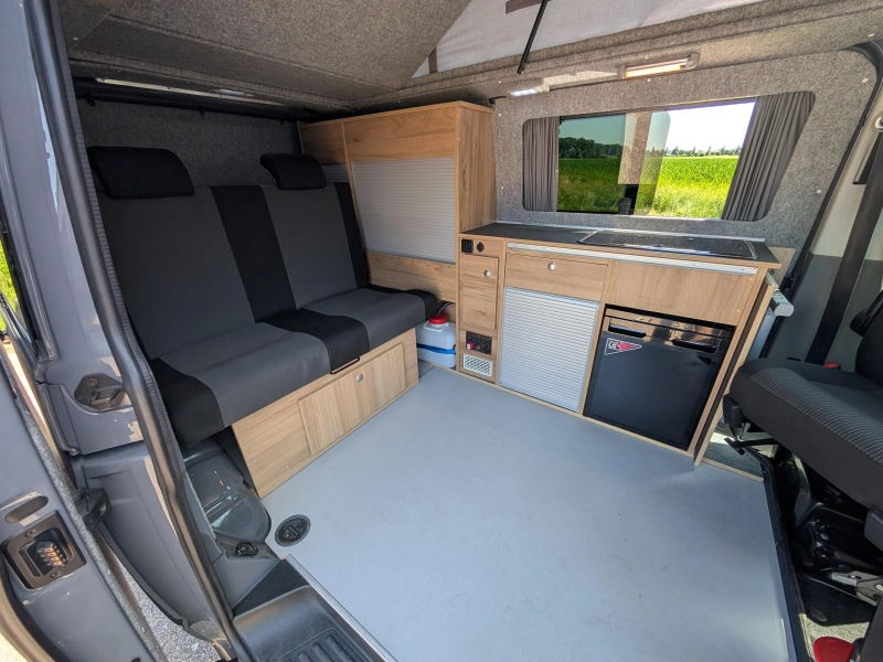Volkswagen T6 DSG Pure Grey 150PK DSG Aut  foto: 20