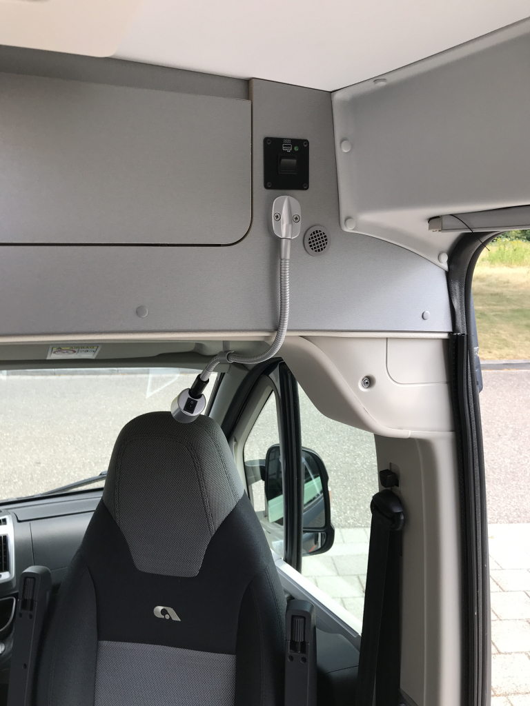 Adria 640 SLX # AUTOM&Aacute;TICO # CAMAS INDIVIDUALES# foto: 18