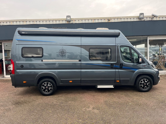 Knaus Boxstar Freeway 640 Automaat Off-Grid Lengtebedden foto: 2