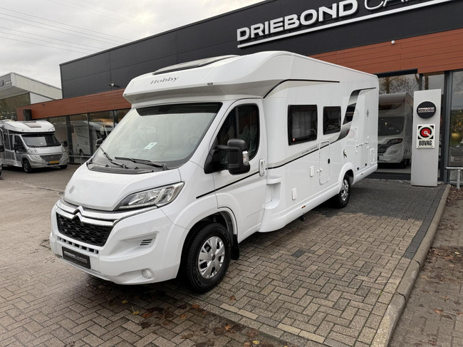 Hobby Optima Ontour T 70 E Single Beds Large Bathroom Awning photo: 3