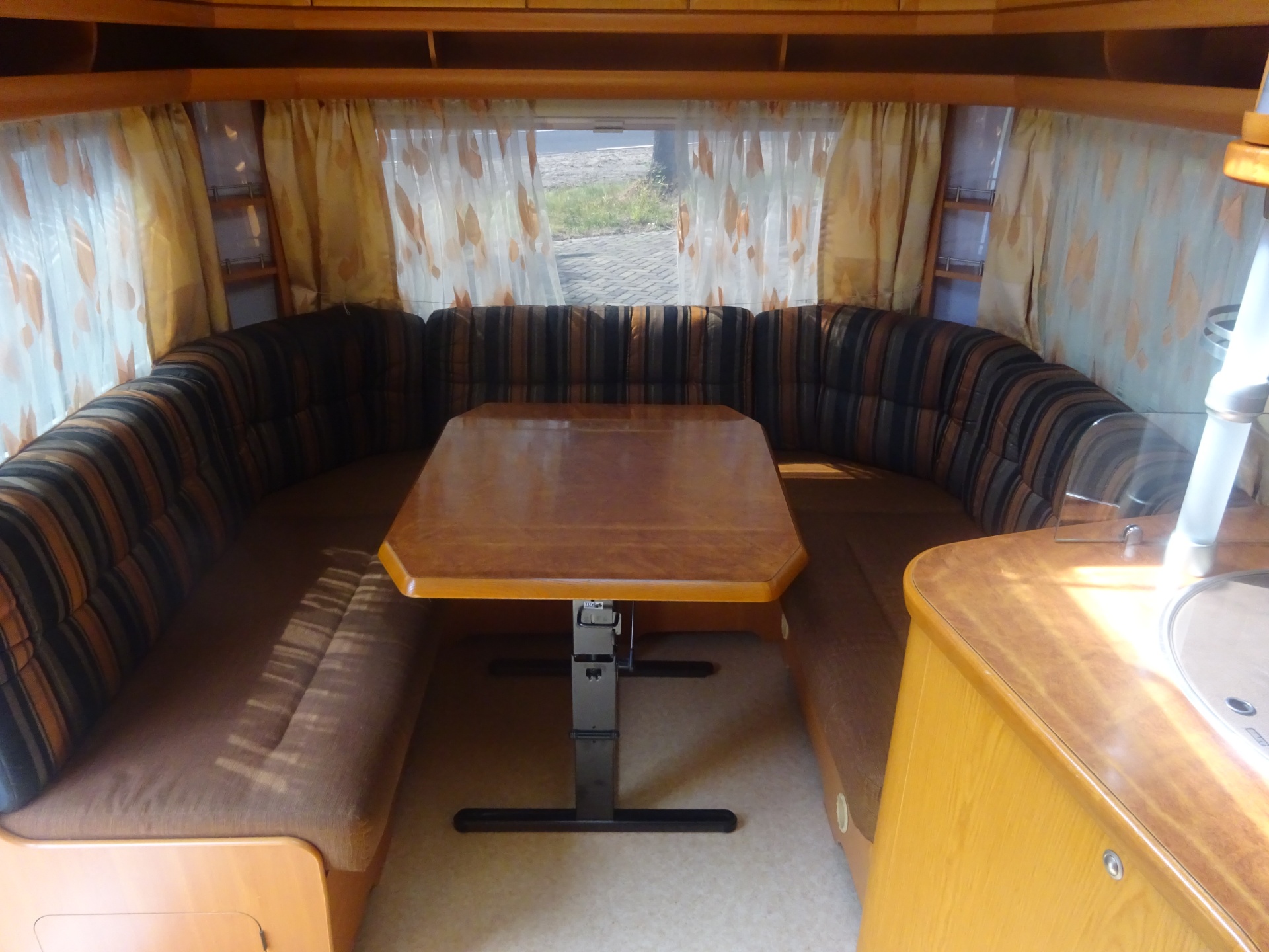 Fendt Diamant 550TG Enkele Bedden + Mover+ Airco foto: 12