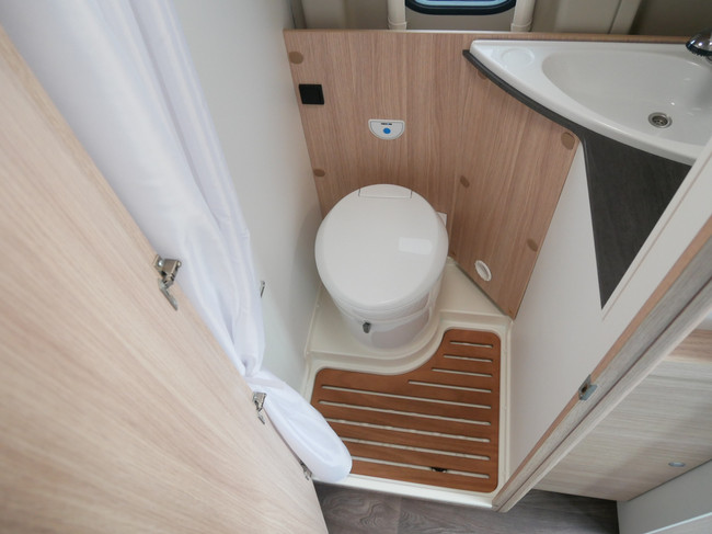 Sunlight Cliff 600 XV, autocaravana de 6 metros, 140 CV, Euro 6!! foto: 15