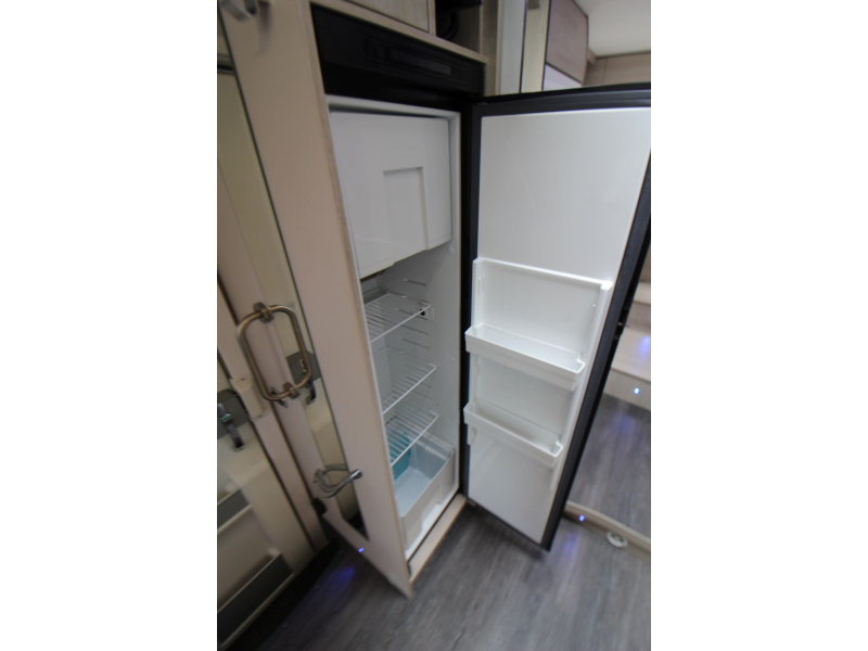 Challenger Graphite 387 GA Lits jumeaux + Lit pavillon photo : 17
