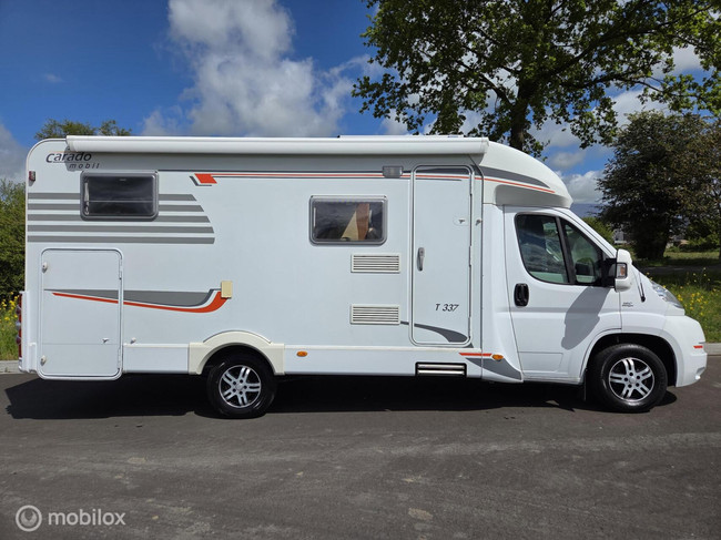 Carado T 337 Semi-integrated ☆Single beds, Euro4, 158HP☆ photo: 2