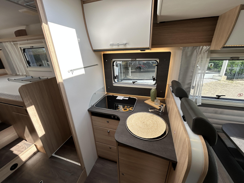 Sunlight T 68 Panel solar + cama abatible foto: 9
