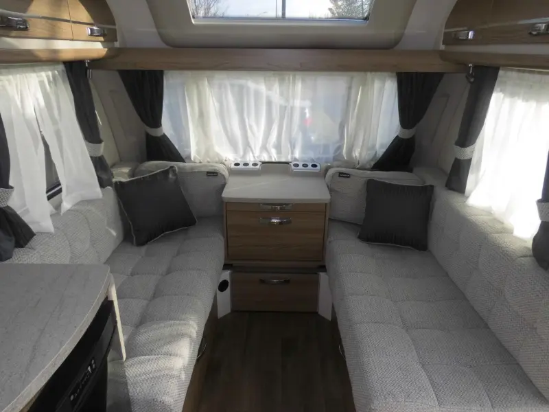 Sprite Cruzer 495 SR Nieuwstaat! Thule luifel  foto: 2