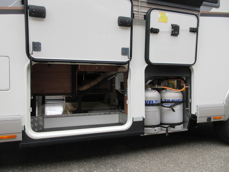 Carthago Chic C-Line I 4.9 LE AUTOMATIC DOUBLE FLOOR photo: 23