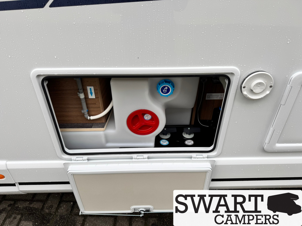 Knaus Van TI 650 MEG VANSATION, Automaat 140 pk Lengtebedden foto: 23