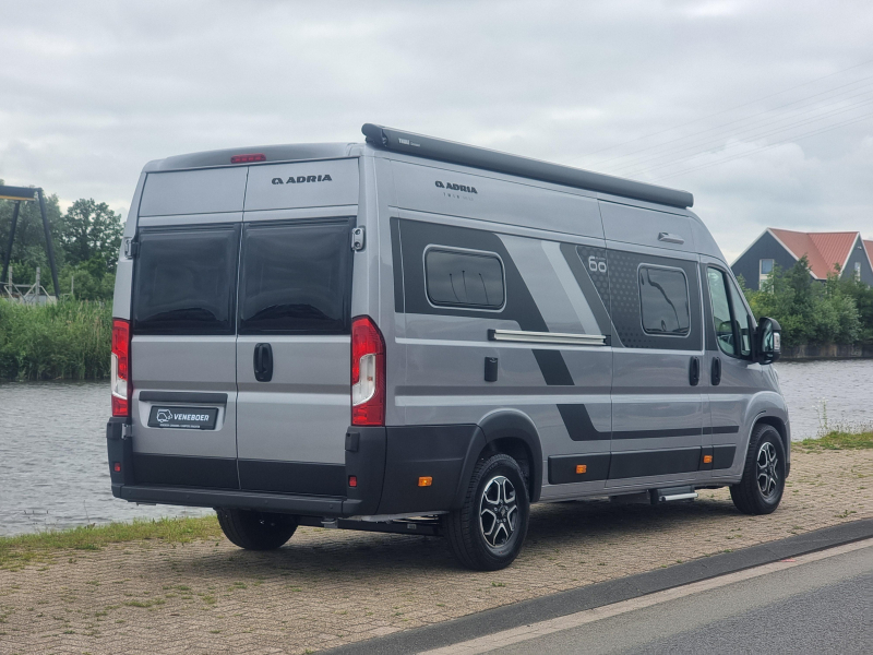 Adria Twin 640 SLB 60 Years Edition Foto: 4