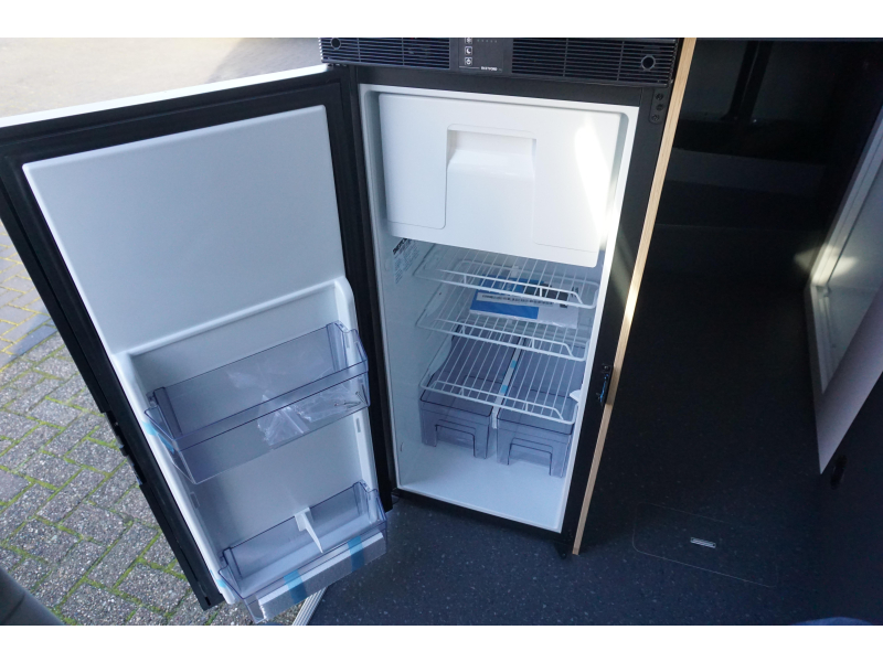Adria Twin 600 SLB Spring Edition, Automaat  foto: 13