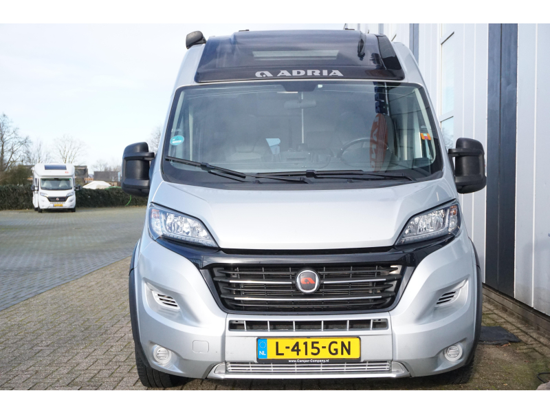 Adria Twin Supreme 640 SLB Automatic photo: 3