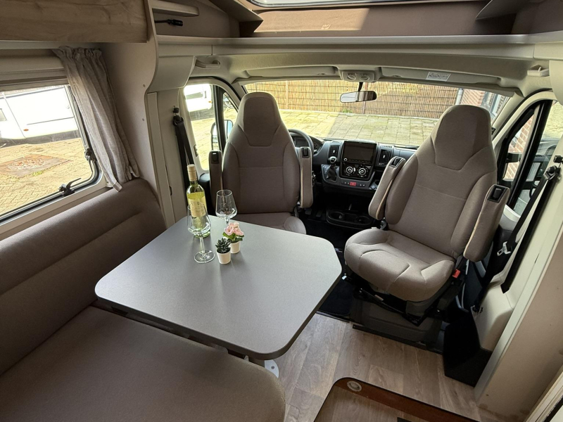 Hymer Exsis 580 T foto: 14